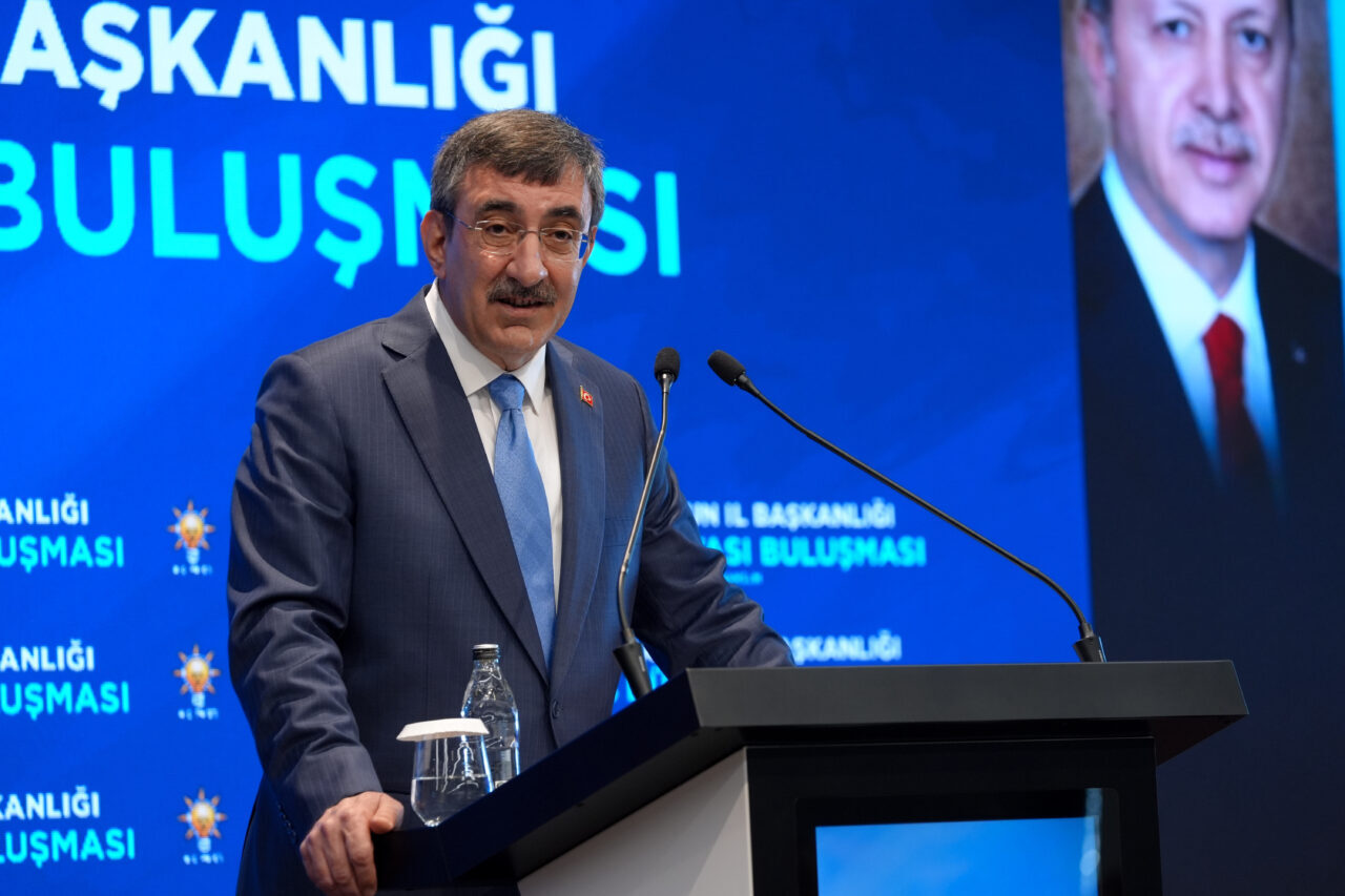 - "Geçen sene itibarıyla 1,6 trilyon doları aşmış milli gelir