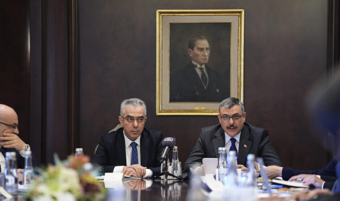 - İçişleri Bakanı Çiftçi:
- "Hukuka dayanmayan bir güvenlik, kalıcı ve