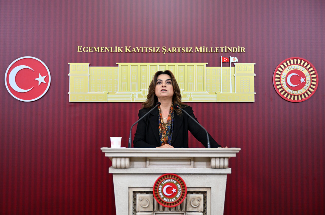 - "(12. Yargı Paketi) Hem cezaevinde olan mahpusların beklentilerini hem