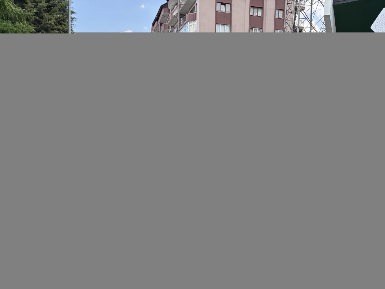 DENİZLİ (AA) – Denizli'nin Pamukkale ilçesinde aydınlatma direğine çarpan motosikletteki