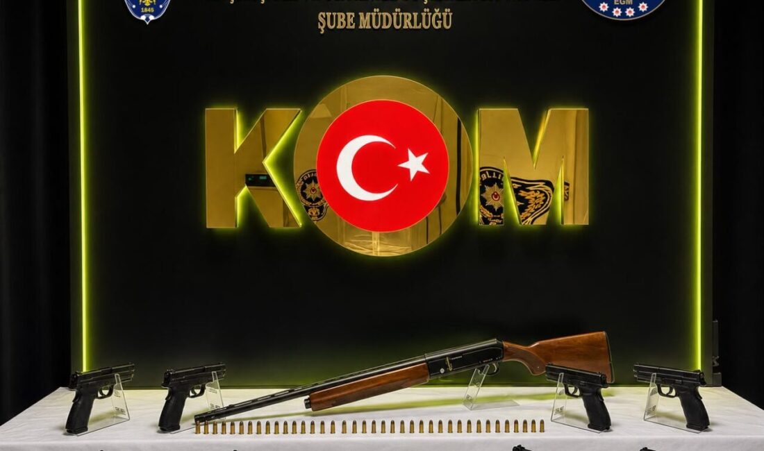 DENİZLİ (AA) – Denizli'de düzenlenen silah kaçakçılığı operasyonunda gözaltına alınan