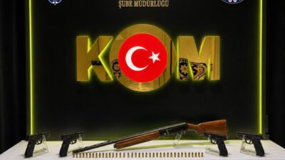 DENİZLİ (AA) – Denizli'de düzenlenen silah kaçakçılığı operasyonunda gözaltına alınan