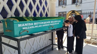 - Mustafa Fevzi Merdun'un cenaze namazını, mezarlıklar müdürlüğünde görevli kardeşi