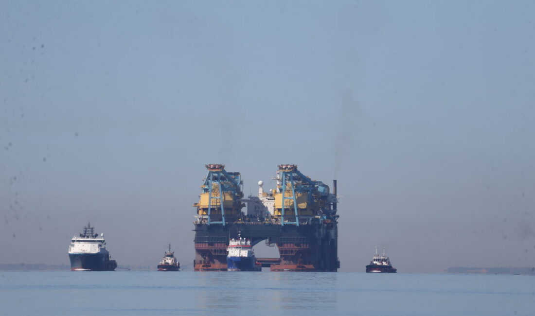 ÇANAKKALE (AA) – Doğal gaz boru hattı döşeme çalışmalarında kullanılan