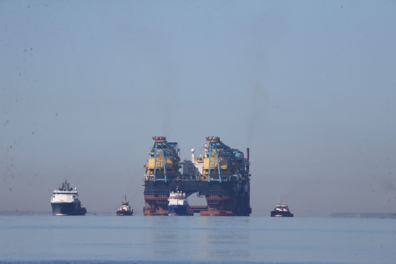 ÇANAKKALE (AA) – Doğal gaz boru hattı döşeme çalışmalarında kullanılan