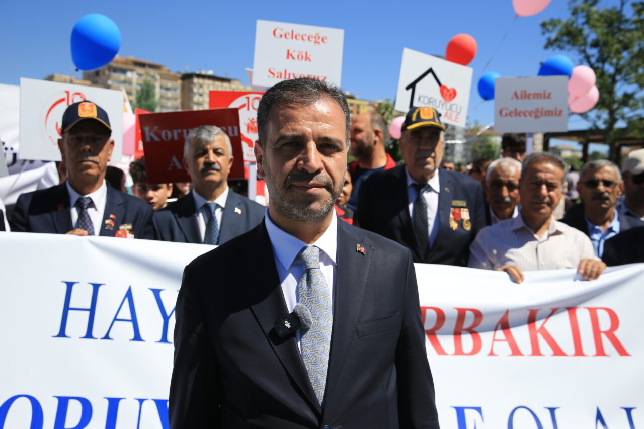DİYARBAKIR (AA) – Diyarbakır'da "30 Haziran Koruyucu Aile Günü" dolayısıyla