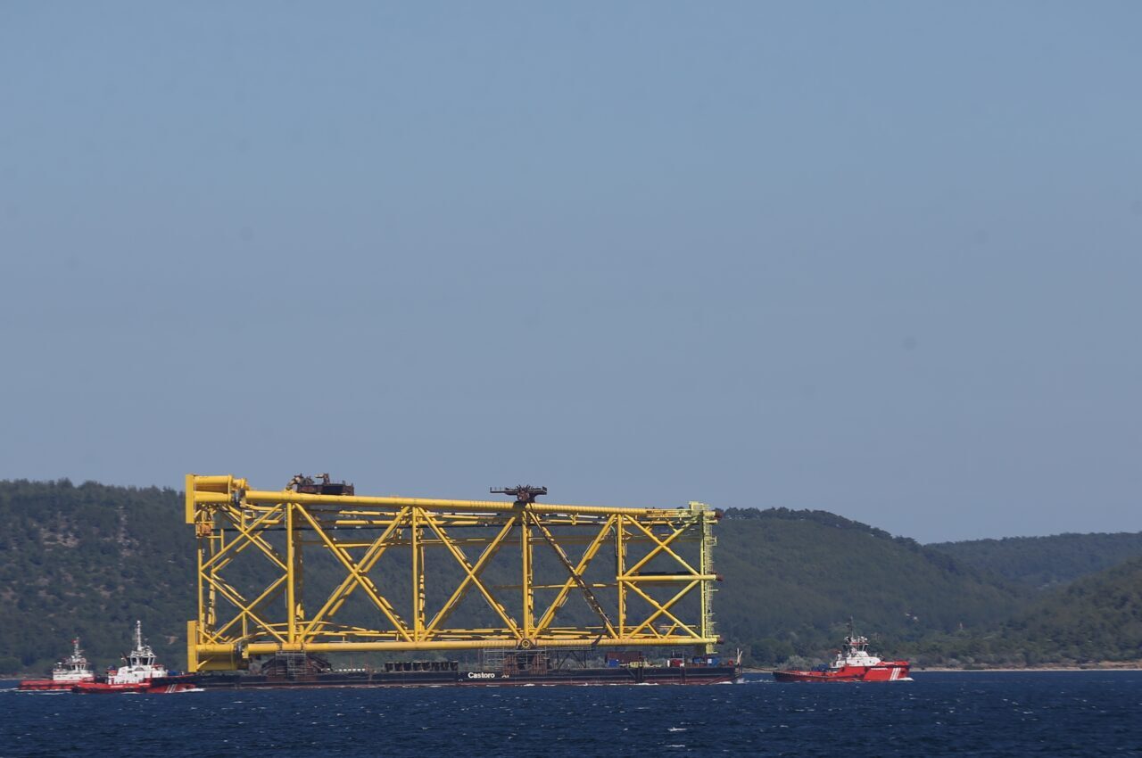 ÇANAKKALE (AA) – Romanya'daki doğal gaz boru hattı döşeme çalışmalarında