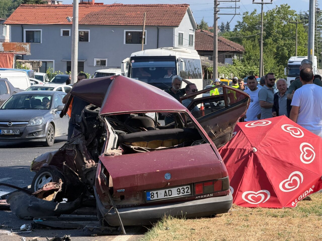 DÜZCE (AA) – Düzce'de meydana gelen trafik kazasında 1 kişi