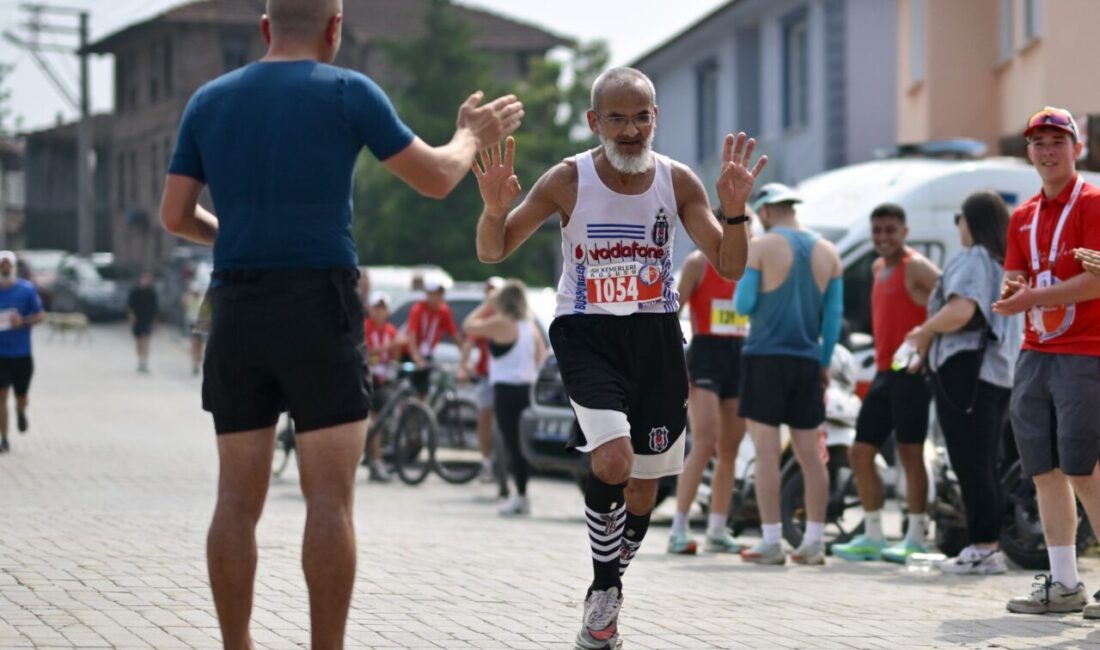 DÜZCE (AA) – Düzce'de "3. İpekyolu Trail Koşusu" 28 şehirden