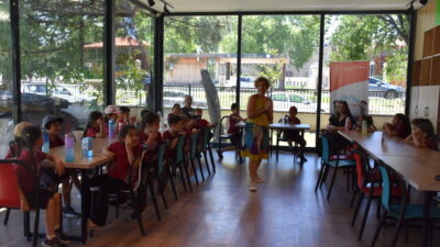 EDİRNE (AA) – Edirne Bienali kapsamında anaokulu öğrencilerine yönelik kitap