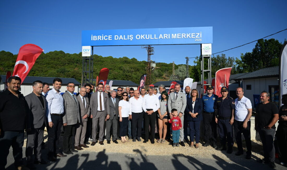 - Vali Yunus Sezer:
- "Bugün bizi heyecanlandıran bir projeyle dalış