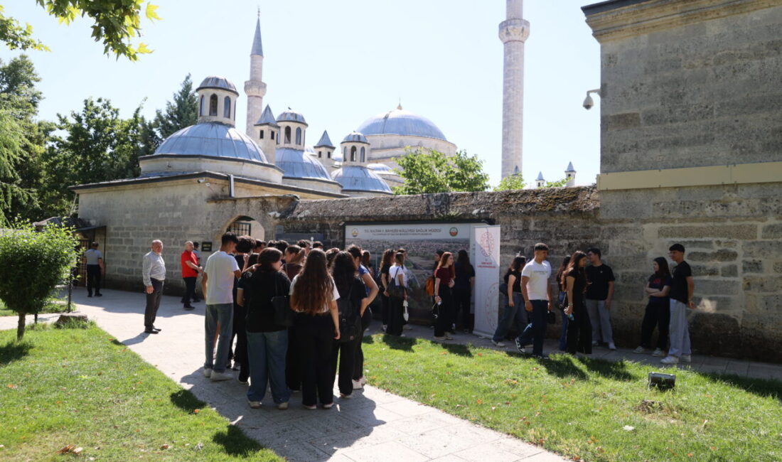 EDİRNE (AA) – Edirne'de Türkiye Yüzyılı Maarif Modeli Okul Dışı