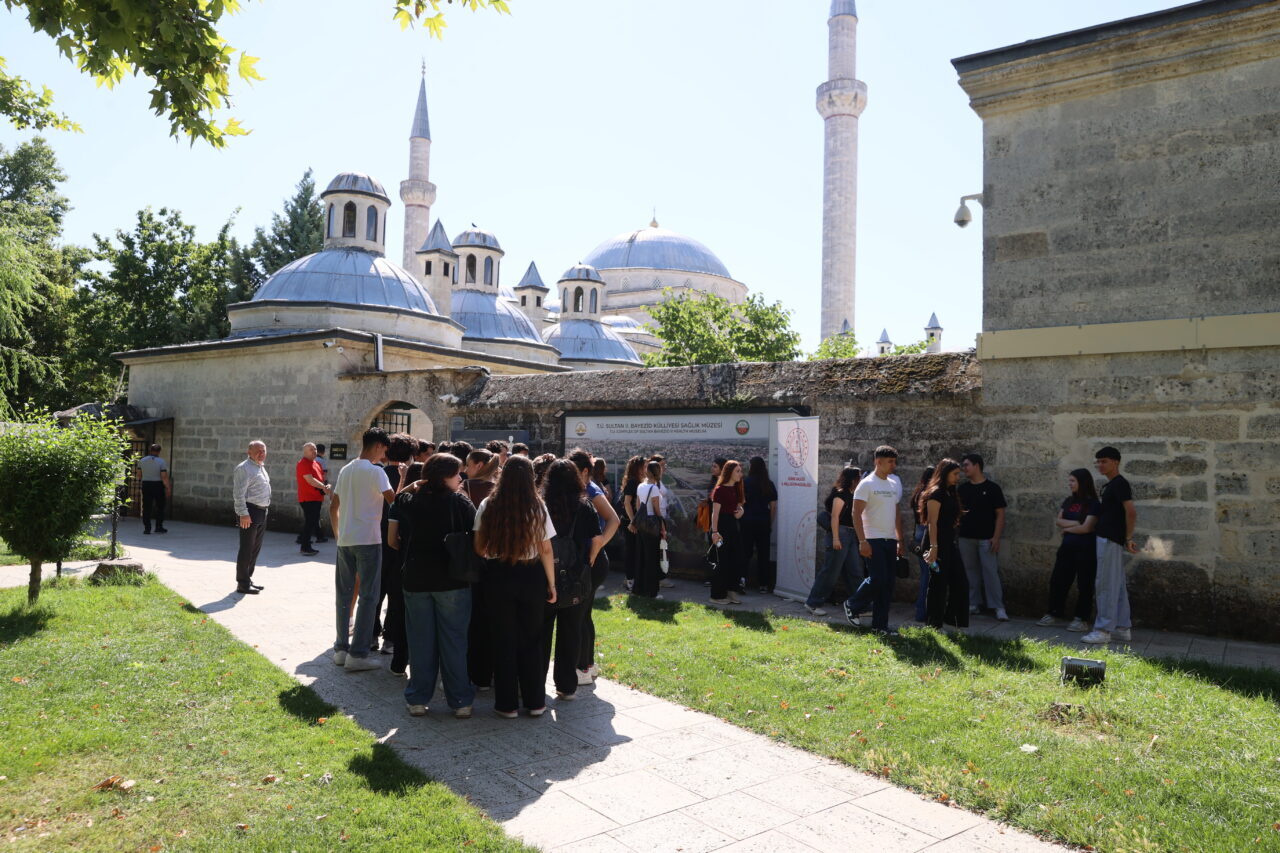 EDİRNE (AA) – Edirne'de Türkiye Yüzyılı Maarif Modeli Okul Dışı