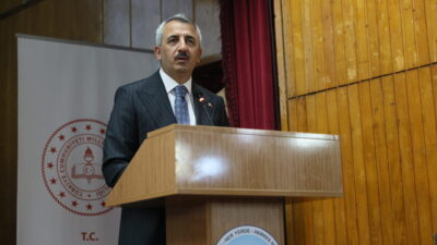 - Vali Yunus Sezer:
- "Gençler ne kadar başarılı ve sağlıklı
