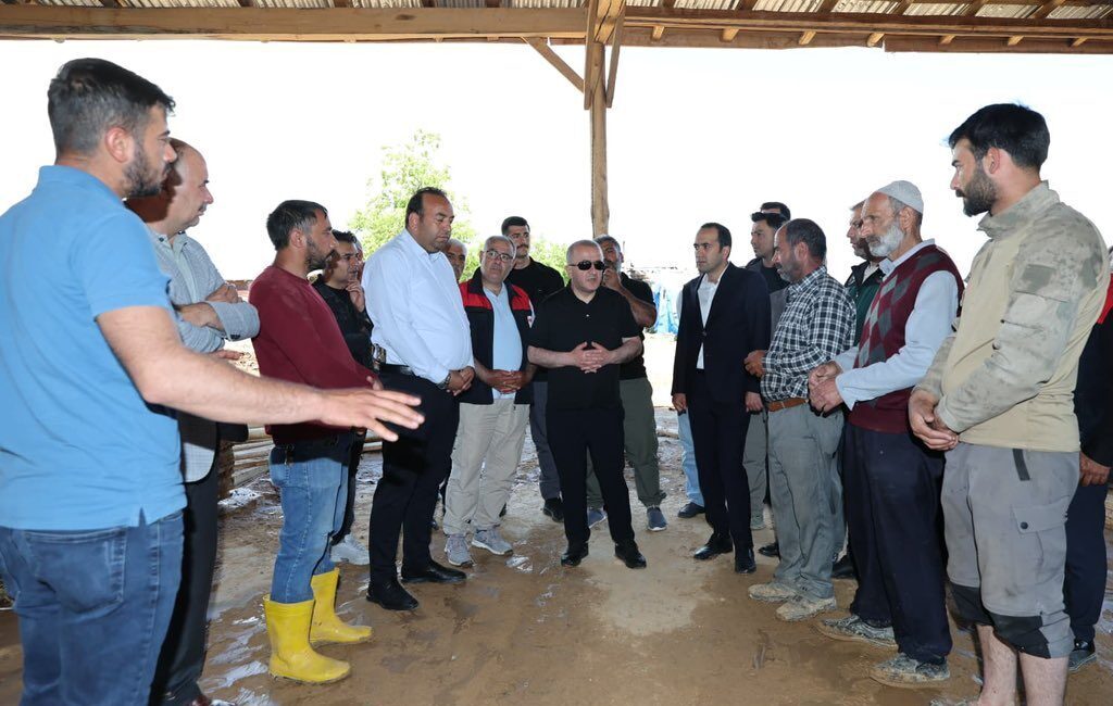 ELAZIĞ (AA) – Elazığ Valisi Numan Hatipoğlu, Kovancılar ilçesinde selden