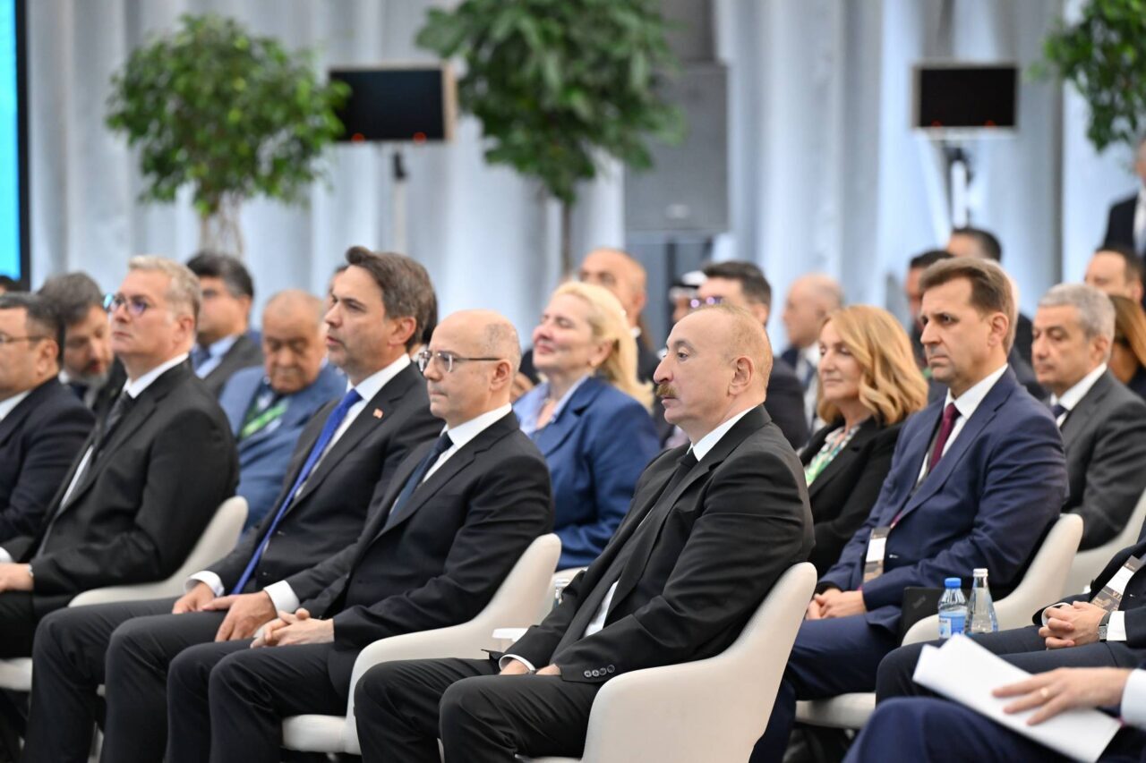 - "Türkiye, Doğu ile Batı arasında güvenilir bir ortak, enerji