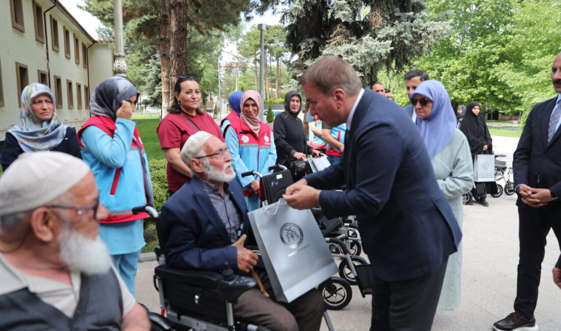 ERZİNCAN (AA) – Erzincan'da hayırsever desteğiyle temin edilen 17 akülü