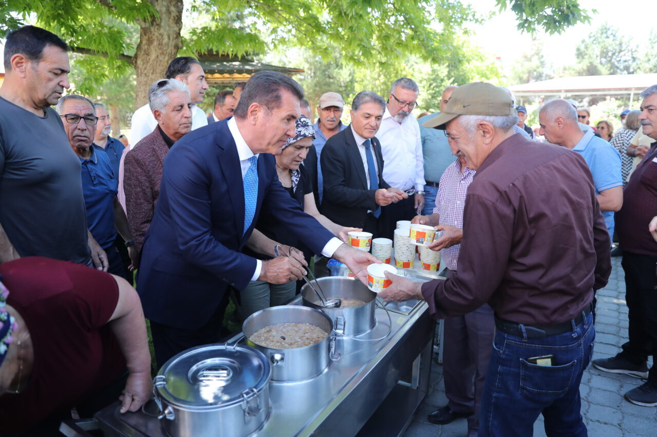 ERZİNCAN (AA) – Erzincan'da muharrem ayı dolayısıyla Hacı Bektaş Veli