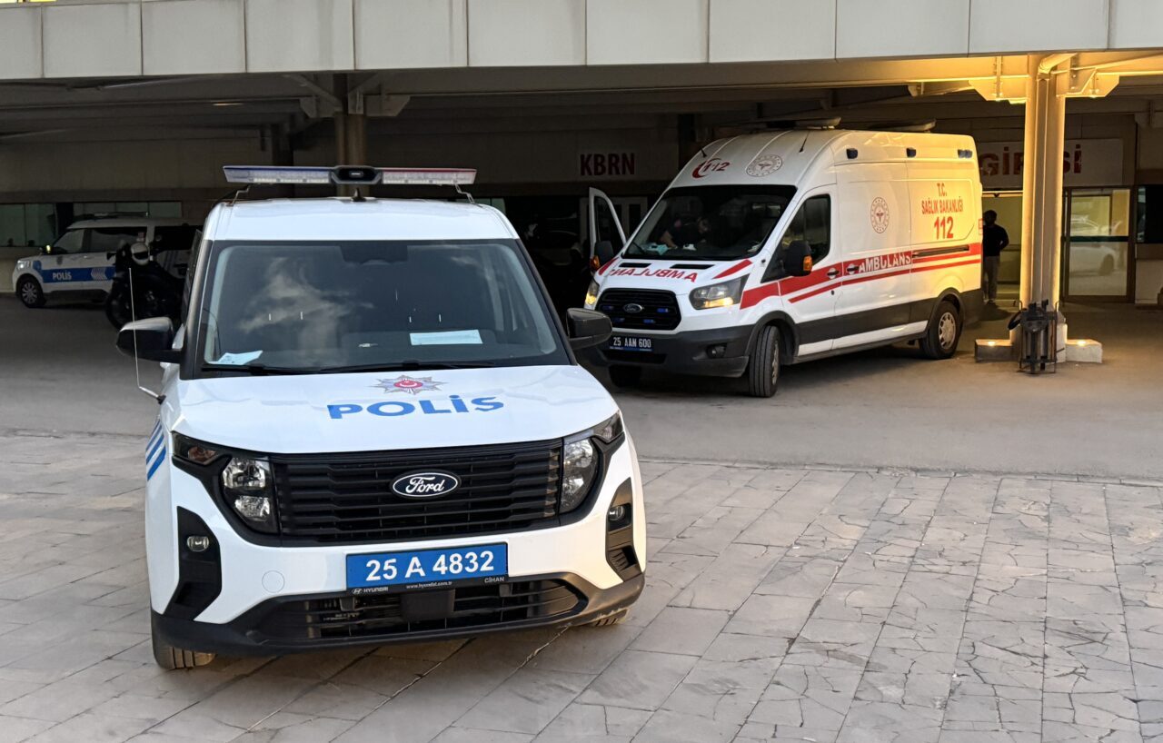 ERZURUM (AA) – Erzurum'da çıkan bıçaklı kavgada 1'i ağır 2