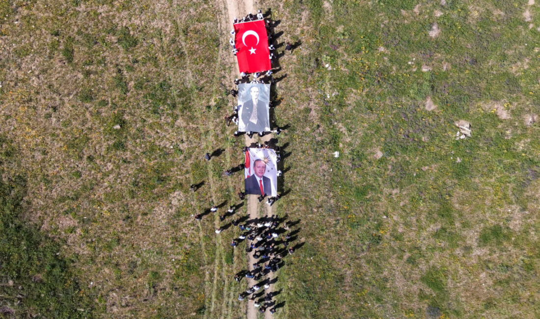 - Vali Aydın Baruş:
- "Bu süreç içerisinde hem Karayazı'nın insanı