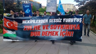 ERZURUM (AA) – Erzurum'da hekimler ve sağlık çalışanları, İsrail'in Gazze'ye