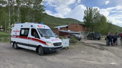 ERZURUM (AA) – Erzurum'da oyun oynadığı sırada su kanalına düşen
