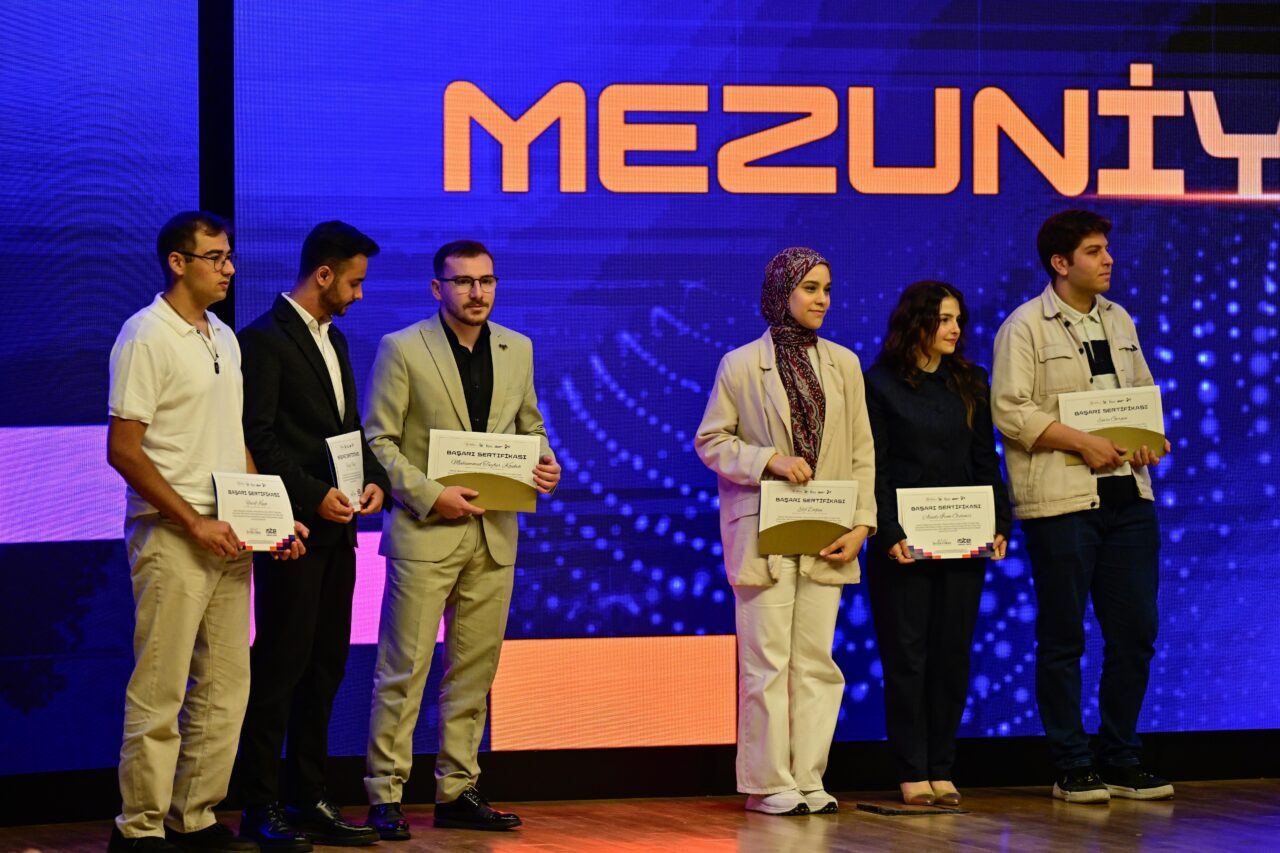 - Belediye Başkanı Mehmet Tevfik Göksu:
- "Biz, hep beraber, birlikte