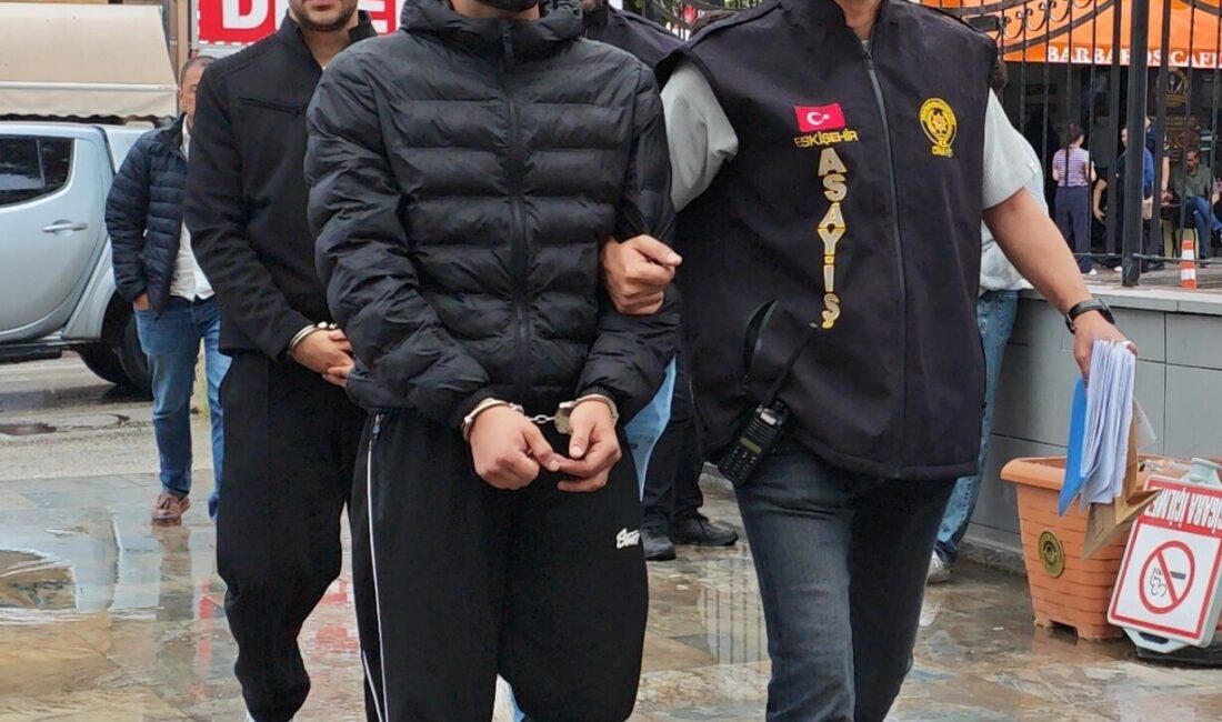 ESKİŞEHİR (AA) – Eskişehir’in Odunpazarı ilçesinde dün 1 kişinin yaralandığı