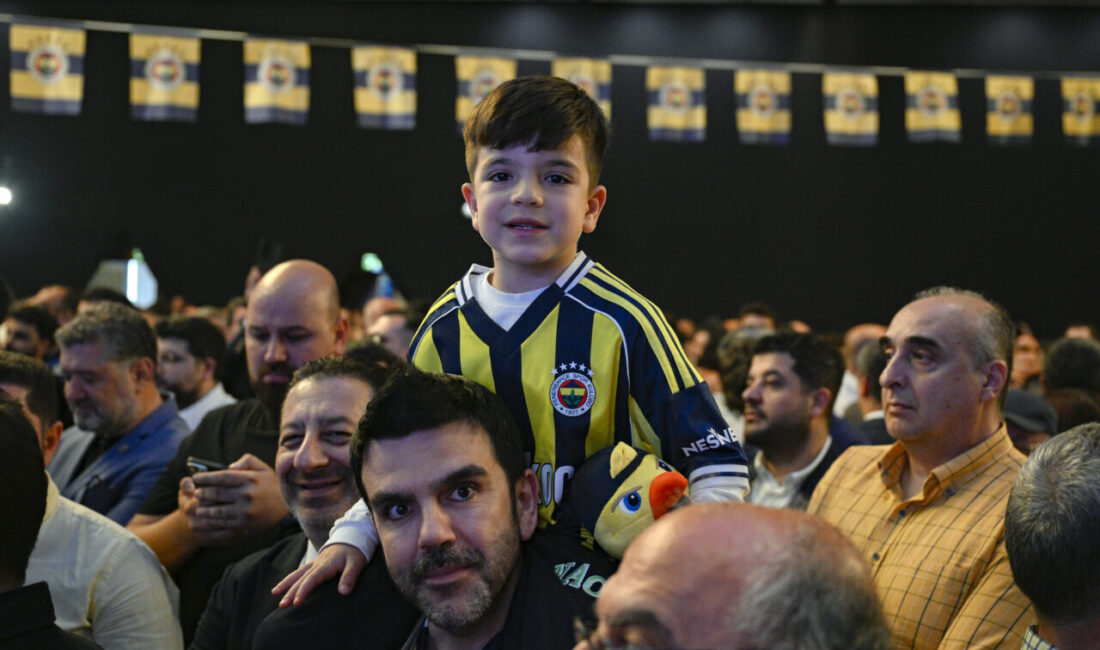 -"Bu dönemi kapatıp yeni bir dönem açacağız. Fenerbahçe'nin yeniden yükseliş