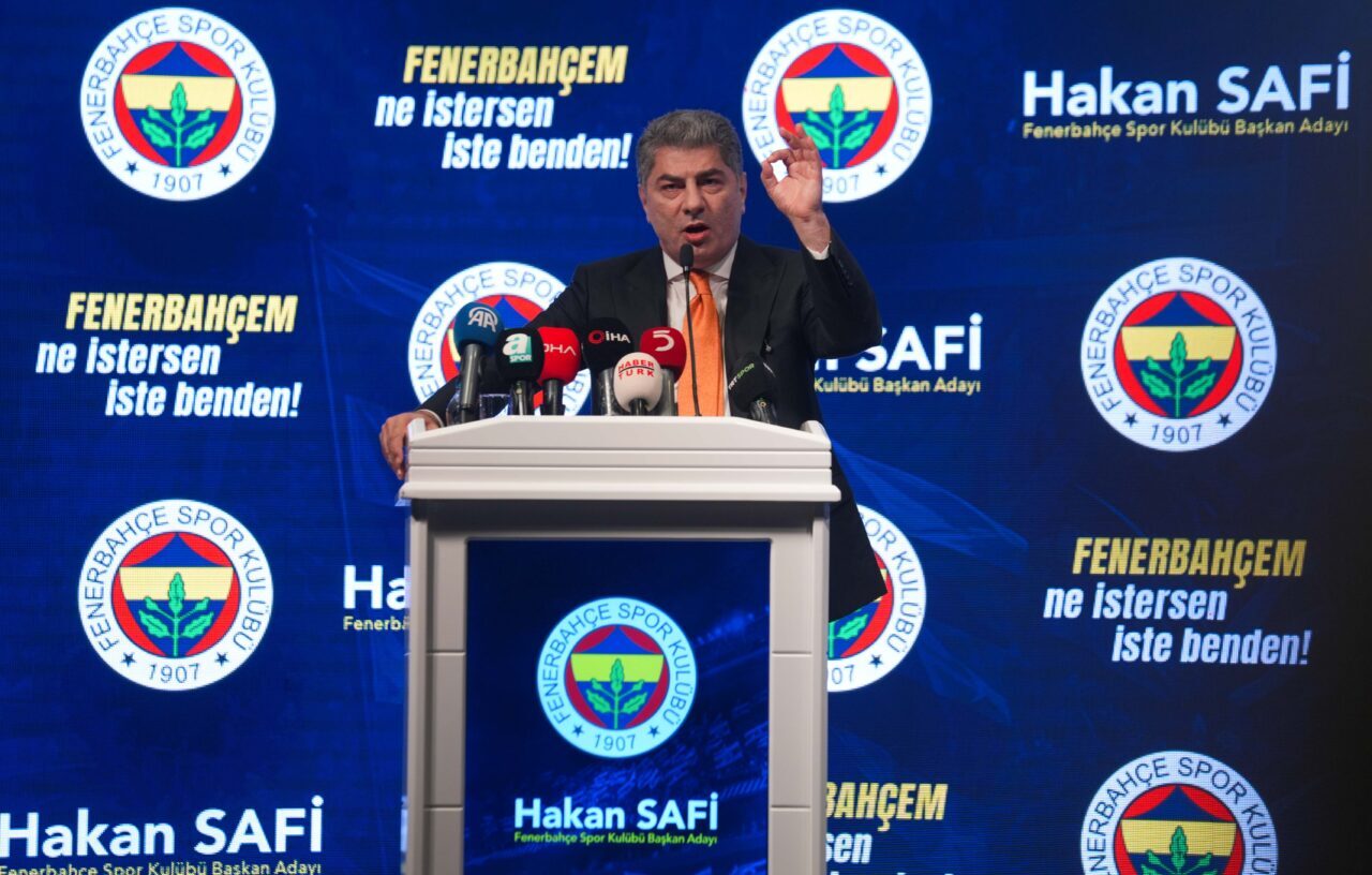 - Ankara'da kongre üyeleriyle bir araya gelen Hakan Safi:
- "(Luis