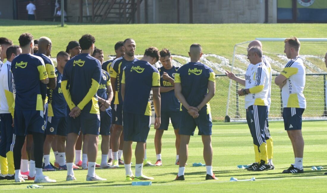 - Sarı-lacivertli takım, sezonun ilk antrenmanını Fenerbahçe Topuk Yaylası Tesisleri'nde