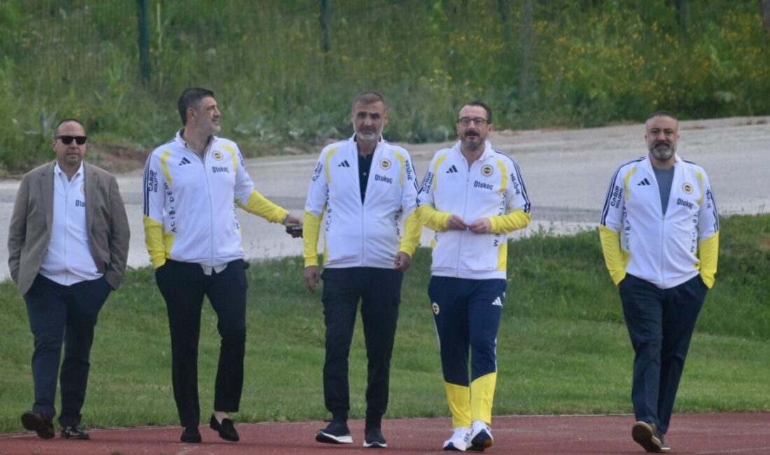 DÜZCE (AA) – Fenerbahçe'de yönetim kurulu üyeleri, Topuk Yaylası Tesisleri'ne