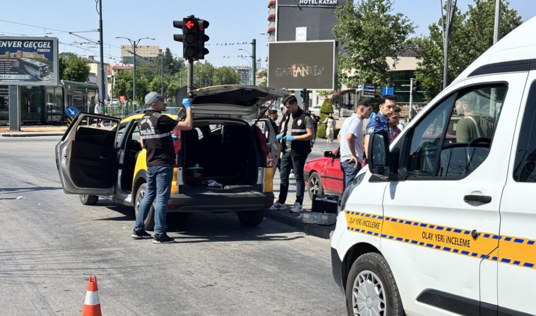 GAZİANTEP (AA) – Gaziantep'te bir taksi durağında çıkan bıçaklı kavgada