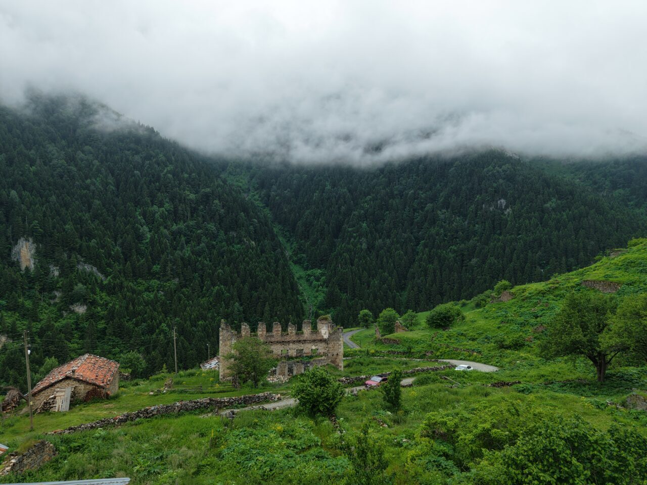GÜMÜŞHANE (AA) – Gümüşhane'de 2 bin 140 rakımda yer alan