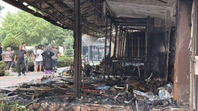 HATAY (AA) – Hatay'ın İskenderun ilçesinde çıkan yangında 10 iş