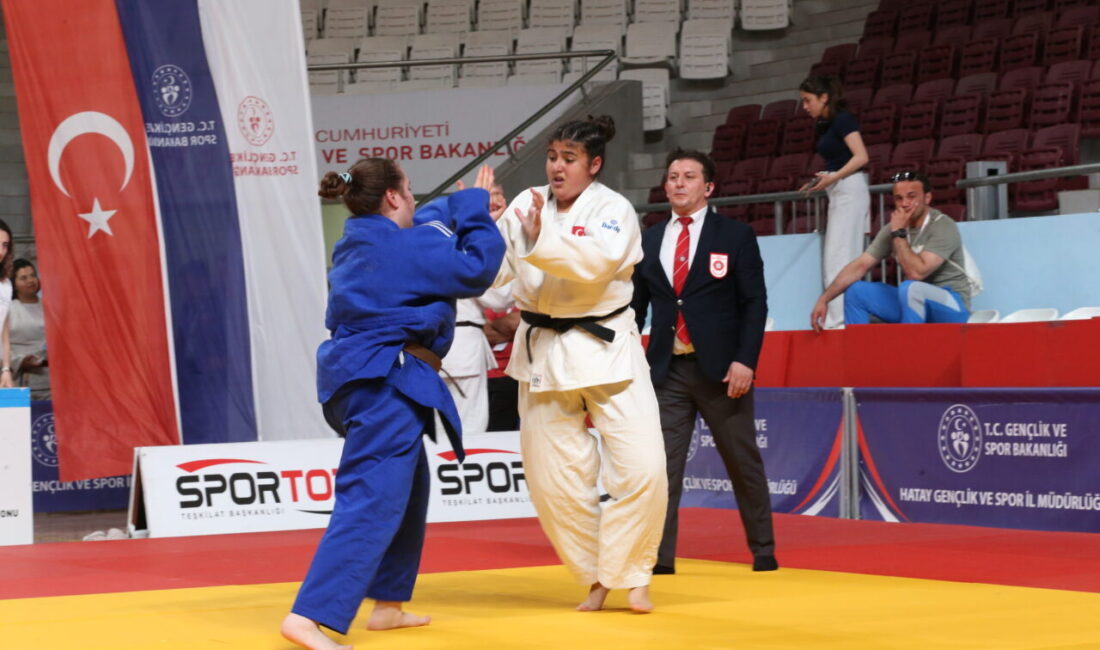 HATAY (AA) – Hatay'da düzenlenen Yeşilay Yıldızlar Türkiye Judo Şampiyonası,