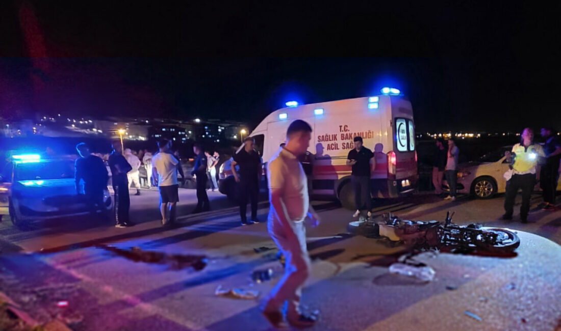 HATAY (AA) – Hatay'ın Hassa ilçesinde, otomobil ile motosikletin çarpışması