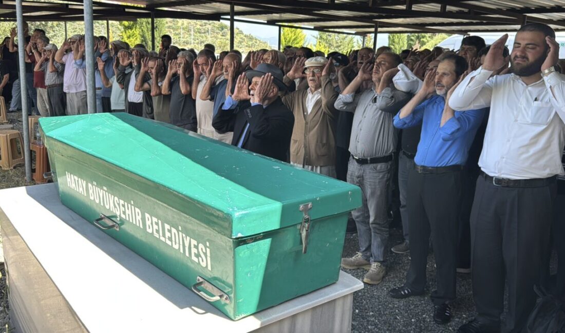 HATAY (AA) – Hatay'ın Defne ilçesinde tabancayla vurularak öldürülen baba