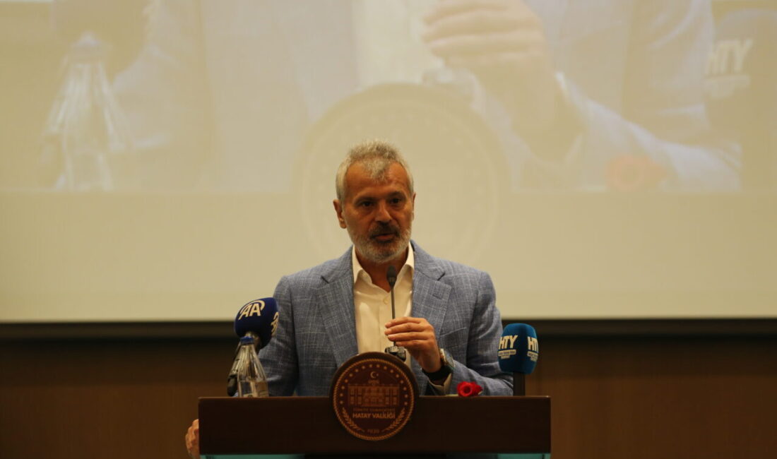 - İçişleri Bakan Yardımcısı Bülent Turan:
- "Terörden arınırsak, Terörsüz Türkiye'yi