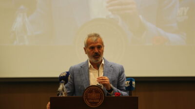 - İçişleri Bakan Yardımcısı Bülent Turan:
- "Terörden arınırsak, Terörsüz Türkiye'yi