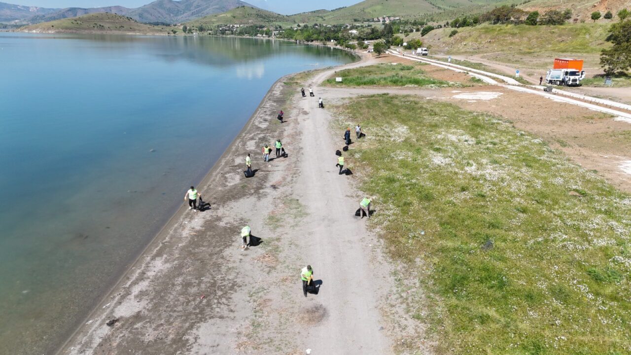 ELAZIĞ (AA) – Elazığ'ın Sivrice ilçesindeki Hazar Gölü çevresinde yürütülen