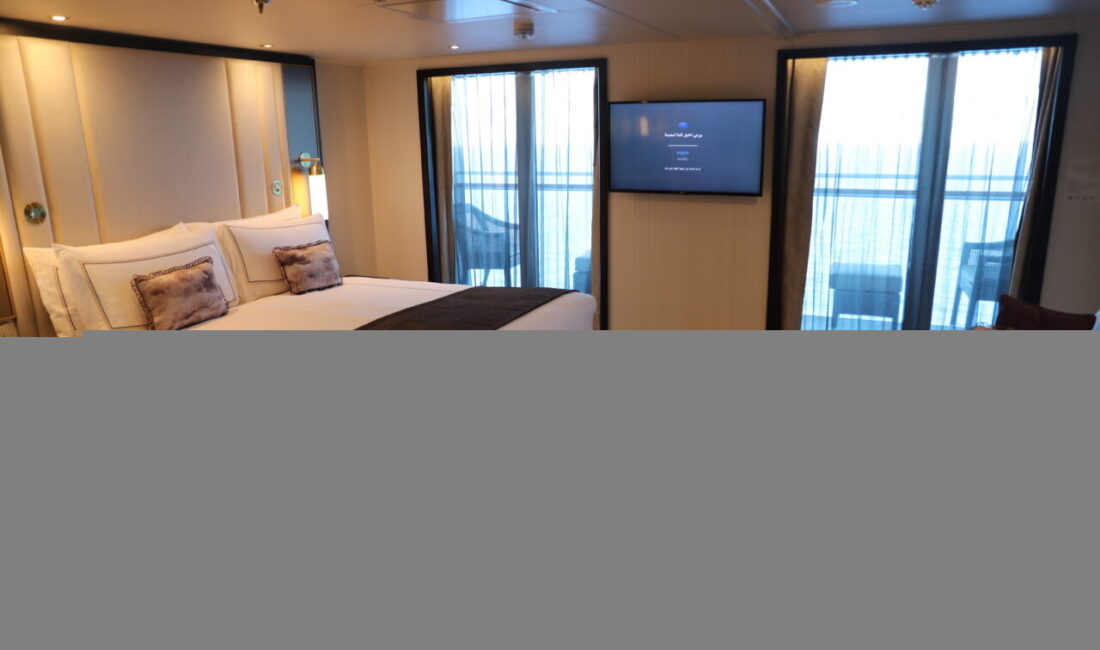 - AROYA Cruises Eğlence Operasyonları ve Ürün Geliştirme Müdürü Phil
