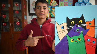 BİTLİS (AA) – Bitlis’in Hizan ilçesinde özel gereksinimli öğrenciler, resim