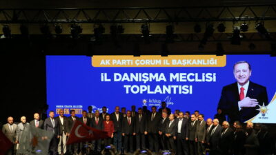 - "Nice hizmetler siyaseti halka hizmet, halka hizmeti ise Hakk'a
