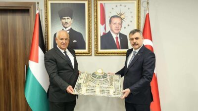 - "Devletimiz ve milletimiz, Filistin meselesine yüksek bir hassasiyetle yaklaşmaktadır.