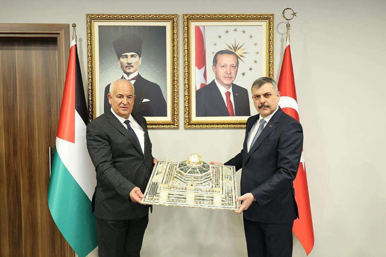 - "Devletimiz ve milletimiz, Filistin meselesine yüksek bir hassasiyetle yaklaşmaktadır.