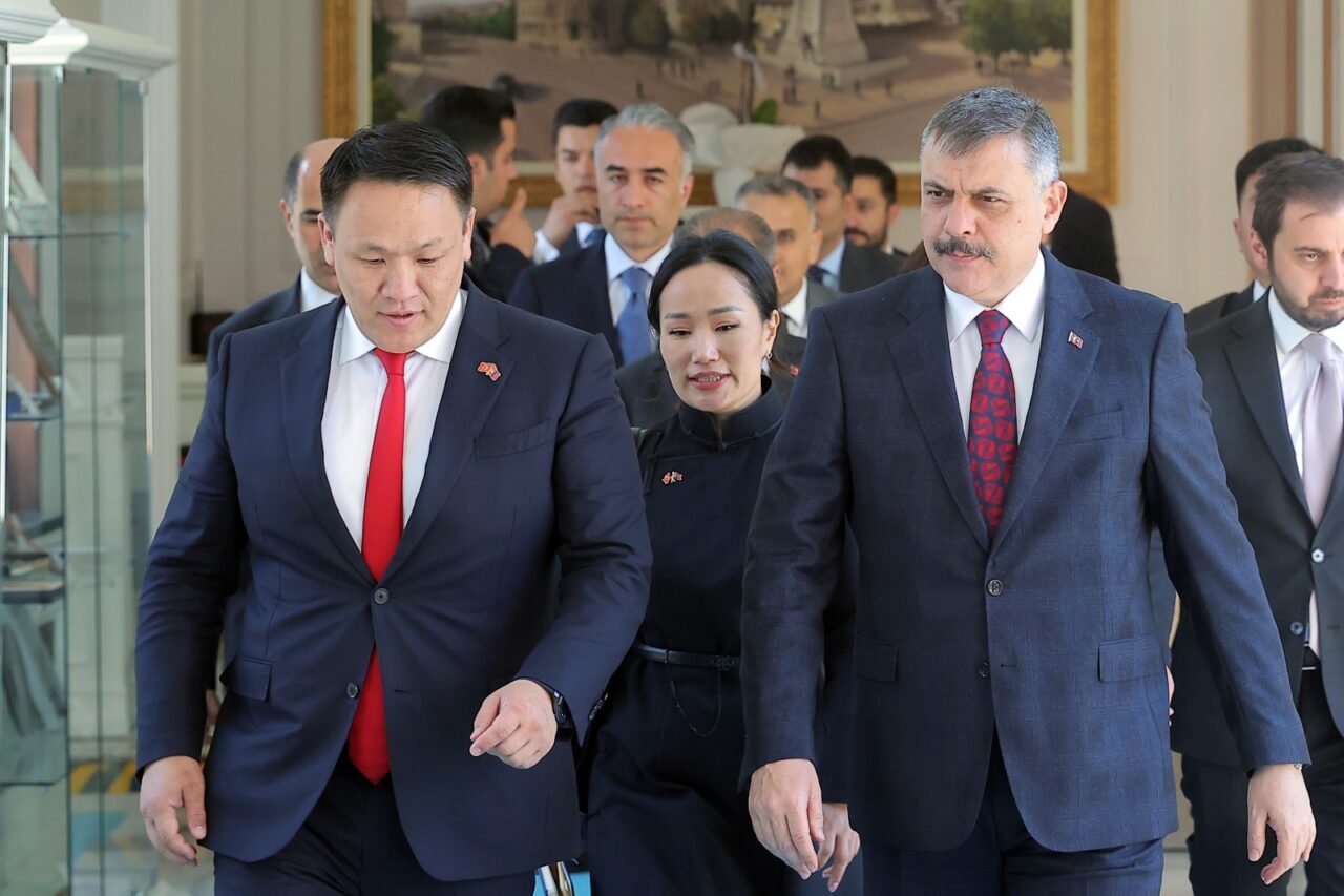 - "FETÖ ile mücadele konusundaki hassasiyetimizi bir kez daha dile