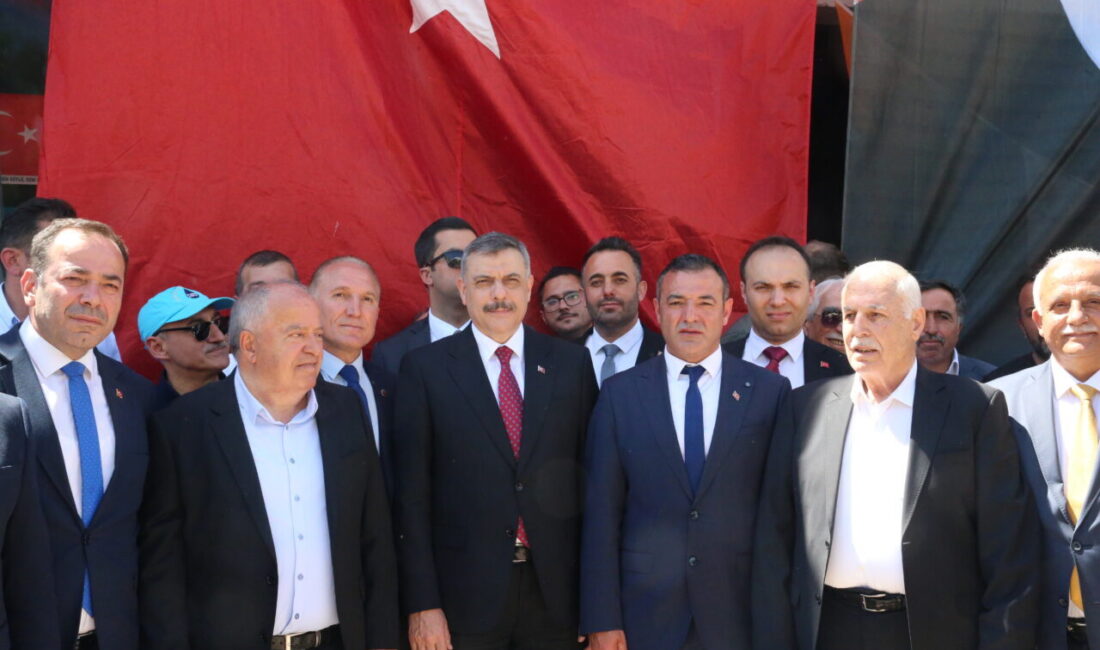 - "Elimizden geldiği kadar milletimize hizmet edeceğiz, milletimizin hayır duasını