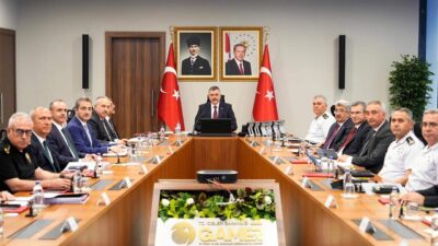 - İçişleri Bakanı Çiftçi:
- "Hedefimiz, sahipsiz hayvanları sokağın insafına terk