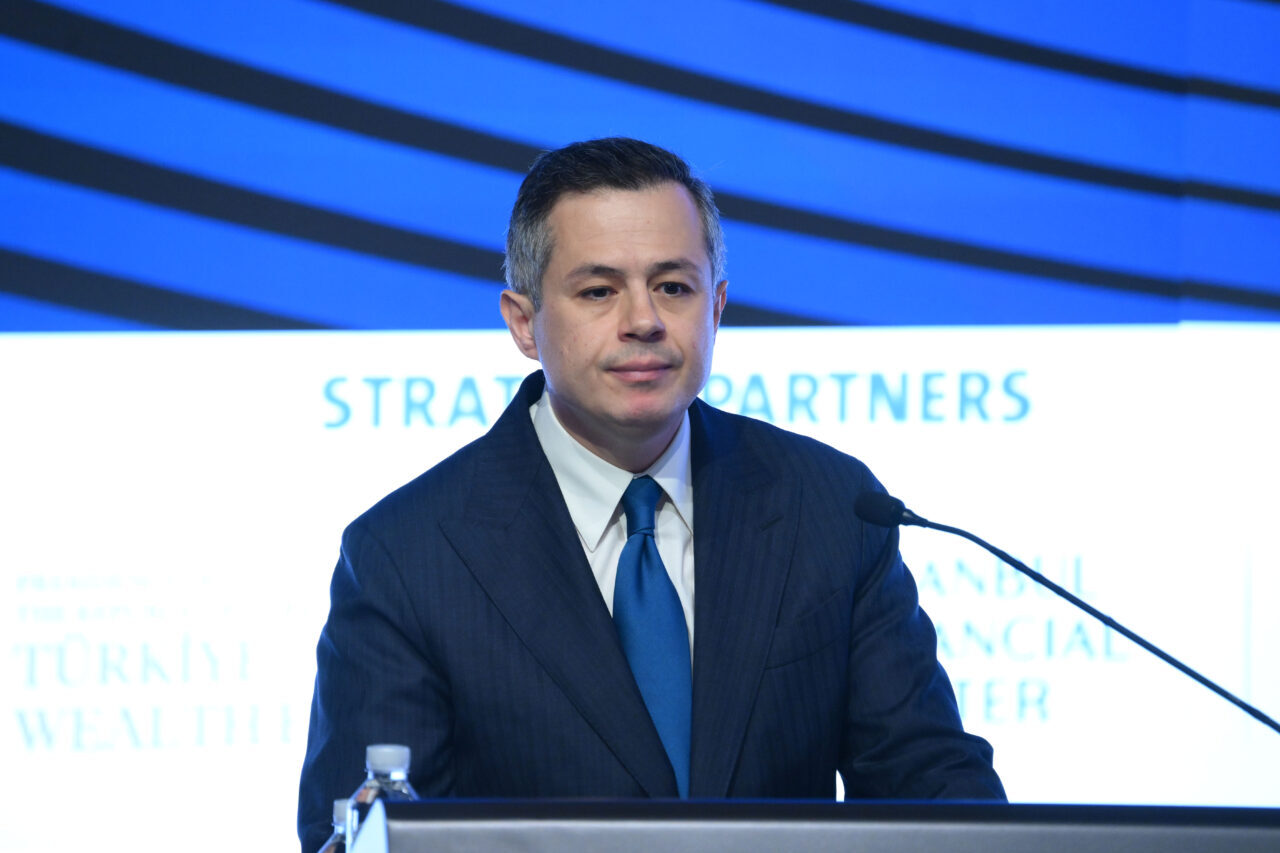 - "İstanbul her zaman ticaret ve lojistiğin önemli merkezlerinden biri